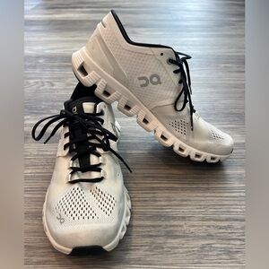 On Running women’s shoes